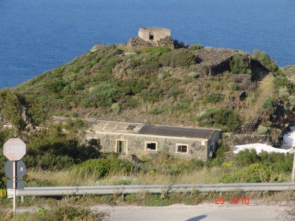 casa indipendente in vendita a Pantelleria in zona Tracino