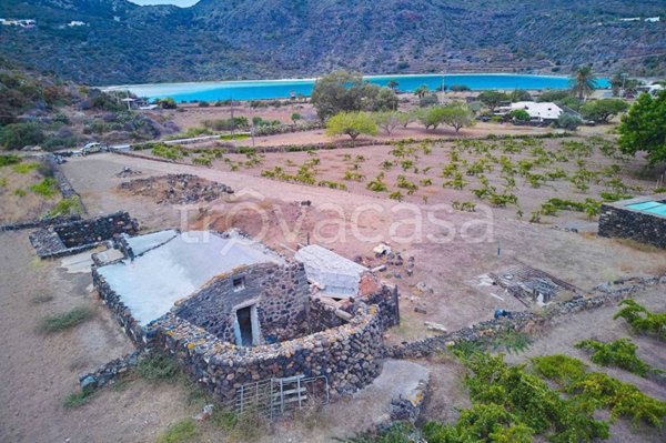 quadrivano in vendita a Pantelleria
