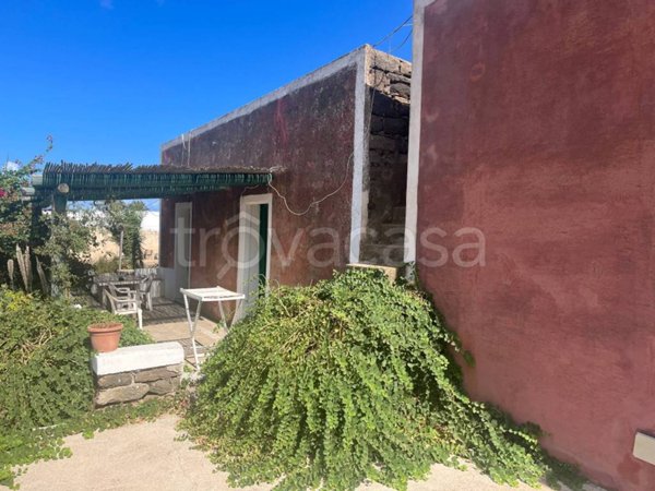 quadrivano in vendita a Pantelleria