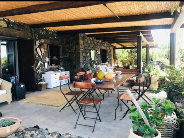 casa indipendente in vendita a Pantelleria