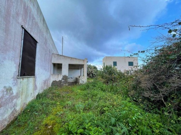 casa indipendente in vendita a Pantelleria