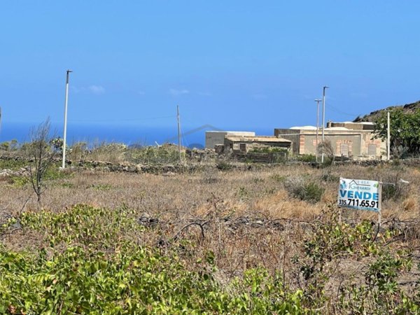 casa indipendente in vendita a Pantelleria in zona Kamma