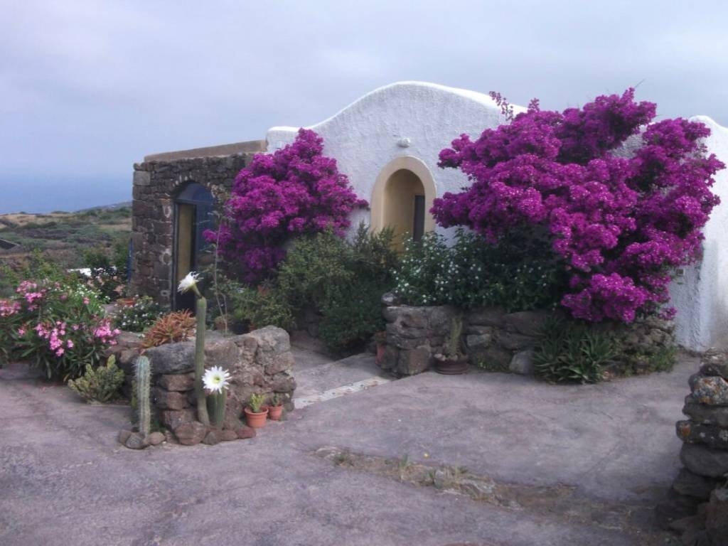 casa indipendente in vendita a Pantelleria