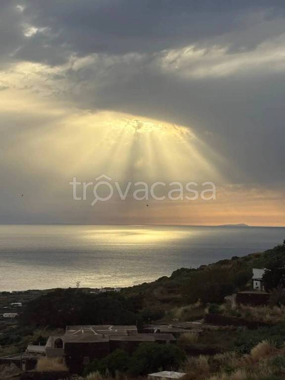 casa indipendente in vendita a Pantelleria in zona Scauri Basso