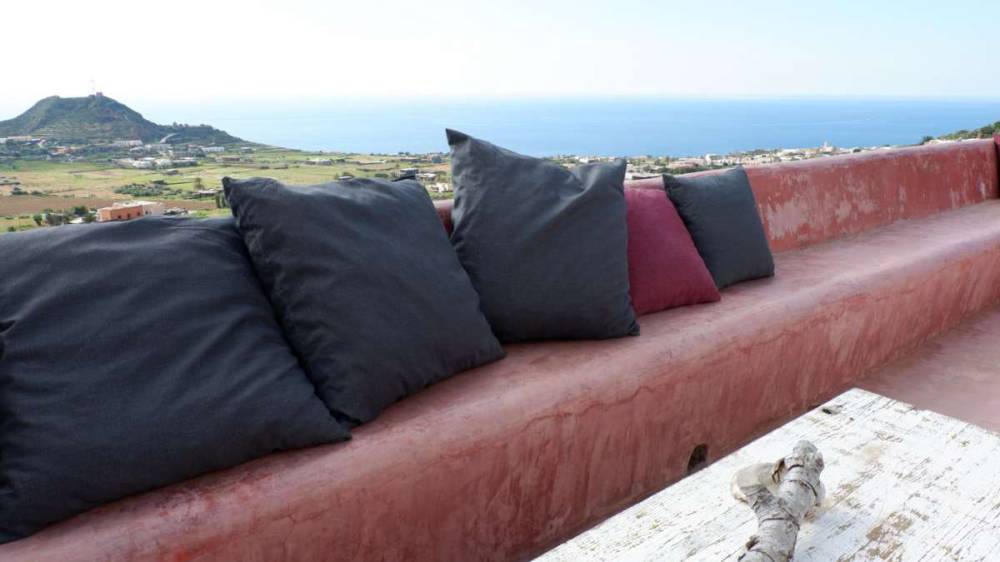 casa indipendente in vendita a Pantelleria in zona Scauri