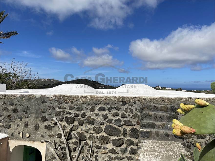 casa indipendente in vendita a Pantelleria