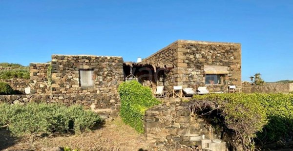 villa in vendita a Pantelleria