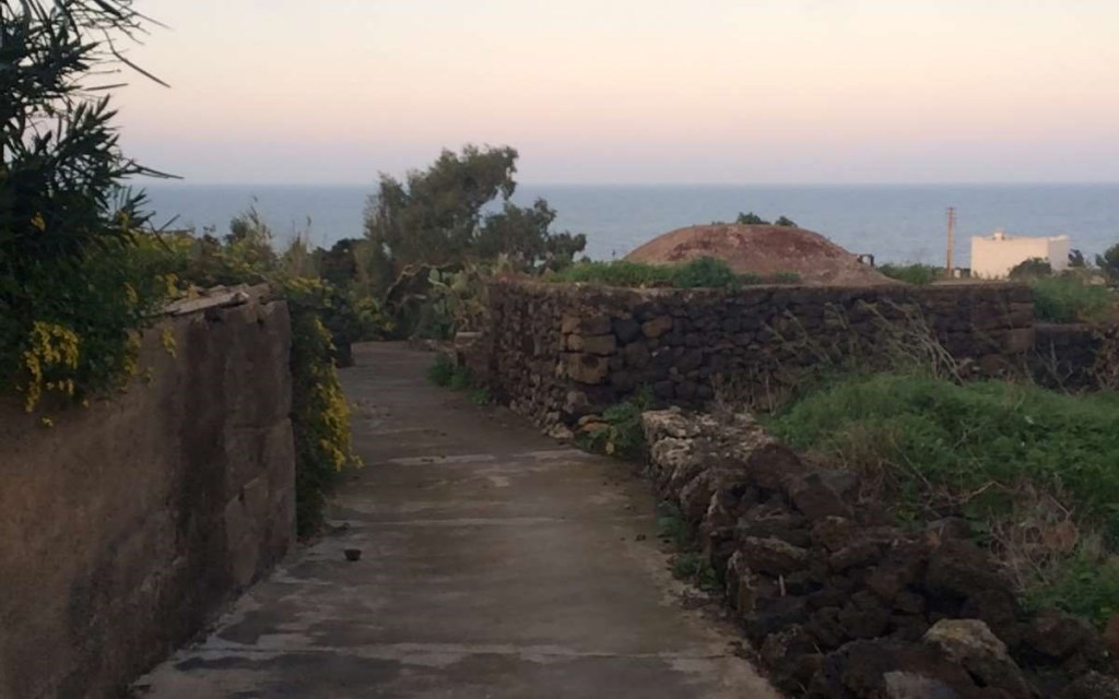 casa indipendente in vendita a Pantelleria in zona Campobello