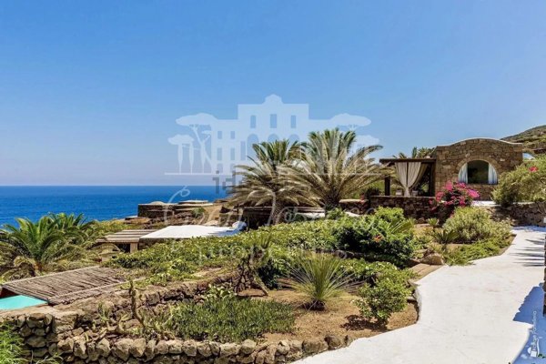 casa indipendente in vendita a Pantelleria