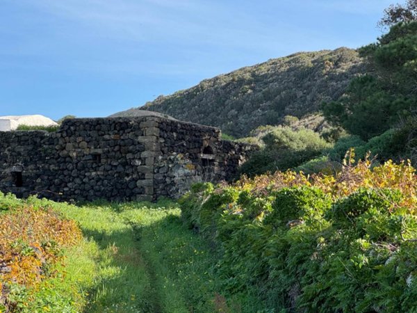 casa indipendente in vendita a Pantelleria