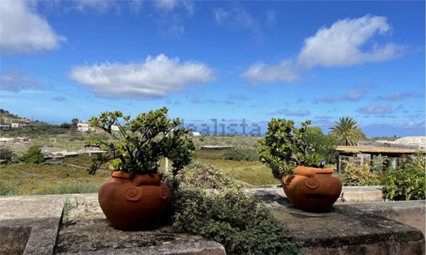 quadrivano in vendita a Pantelleria