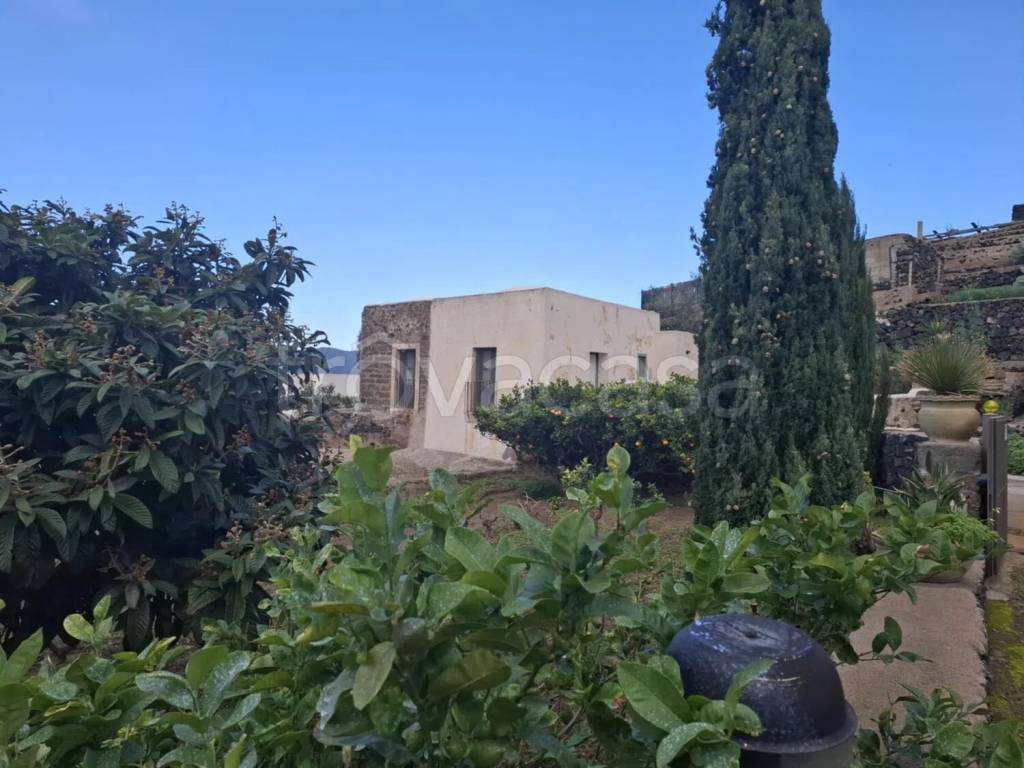 casa indipendente in vendita a Pantelleria
