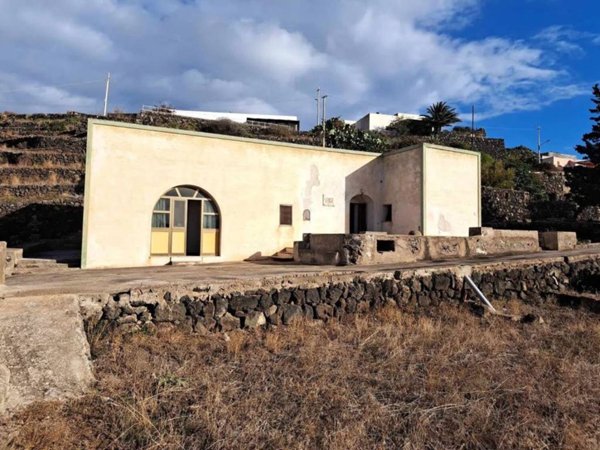 casa indipendente in vendita a Pantelleria in zona Scauri