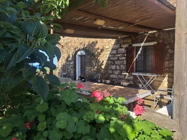 casa indipendente in vendita a Pantelleria