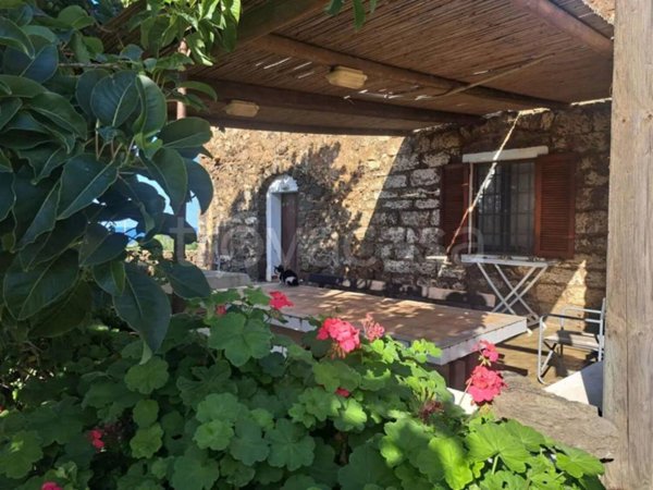 casa indipendente in vendita a Pantelleria