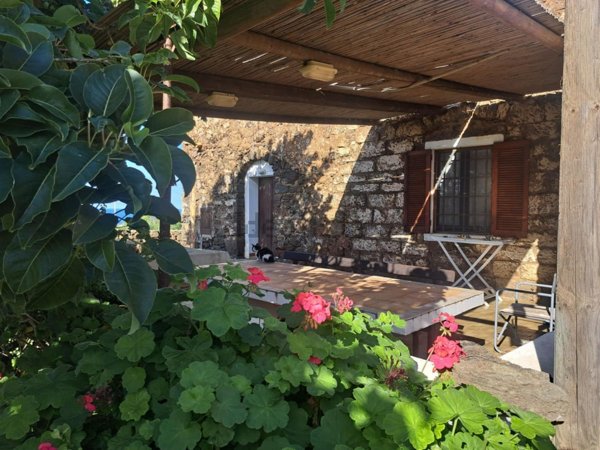 casa indipendente in vendita a Pantelleria