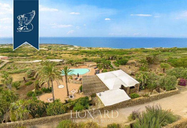 casa indipendente in vendita a Pantelleria