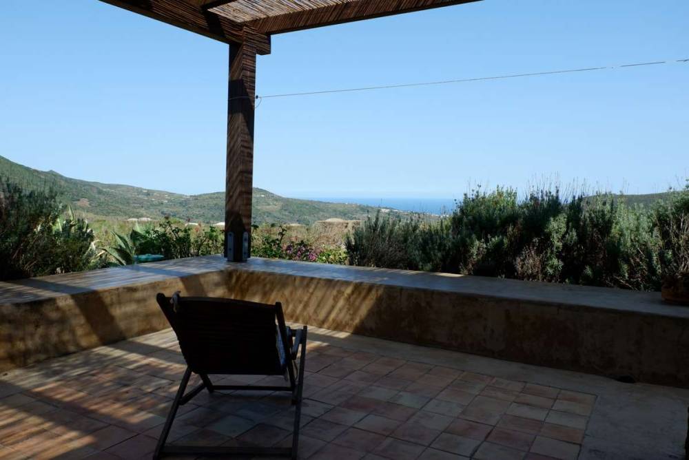casa semindipendente in vendita a Pantelleria in zona Tracino