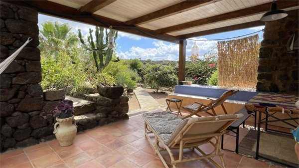 casa indipendente in vendita a Pantelleria