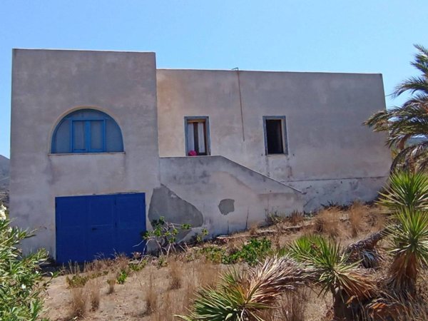 casa indipendente in vendita a Pantelleria in zona Campobello
