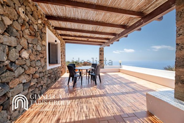 appartamento in vendita a Pantelleria