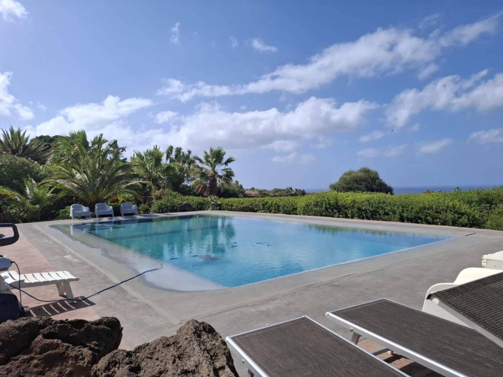 appartamento in vendita a Pantelleria in zona Scauri