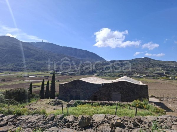 casa indipendente in vendita a Pantelleria