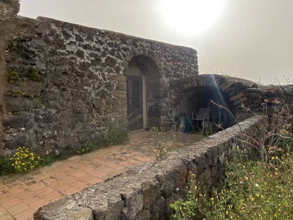 casa indipendente in vendita a Pantelleria