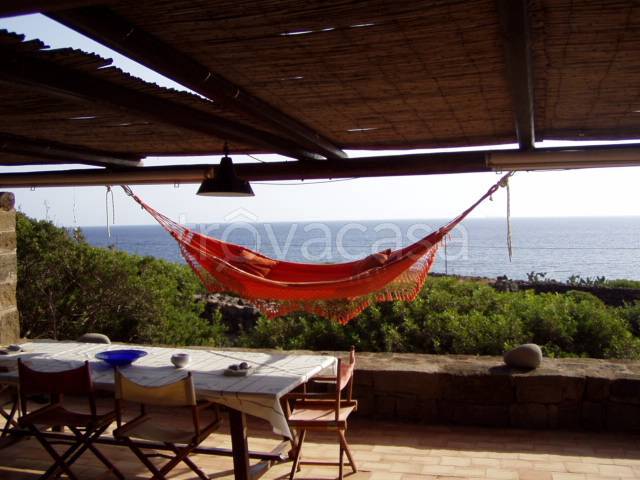 casa indipendente in vendita a Pantelleria