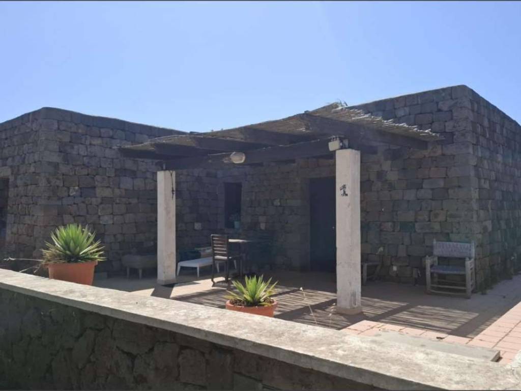 casa indipendente in vendita a Pantelleria in zona San Vito