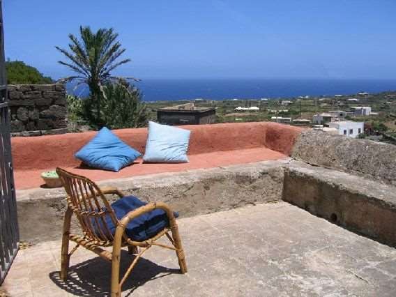 casa indipendente in vendita a Pantelleria
