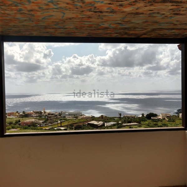 appartamento in vendita a Pantelleria in zona Scauri