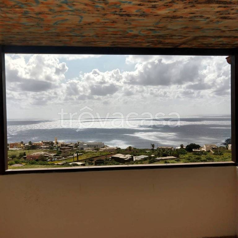 appartamento in vendita a Pantelleria in zona Scauri