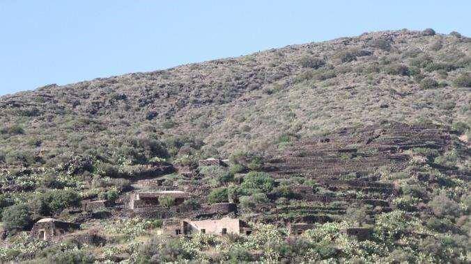 negozio in vendita a Pantelleria in zona Madonna delle Grazie