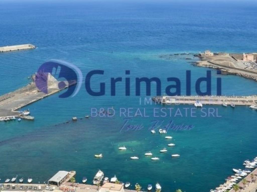 terreno edificabile in vendita a Pantelleria