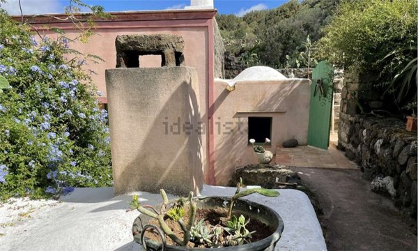 casa indipendente in vendita a Pantelleria in zona San Vito