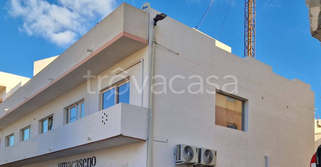 locale commerciale in vendita a Pantelleria