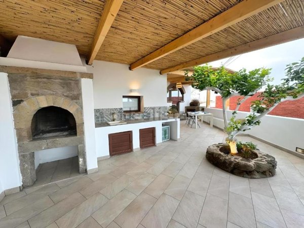 casa indipendente in vendita a Pantelleria