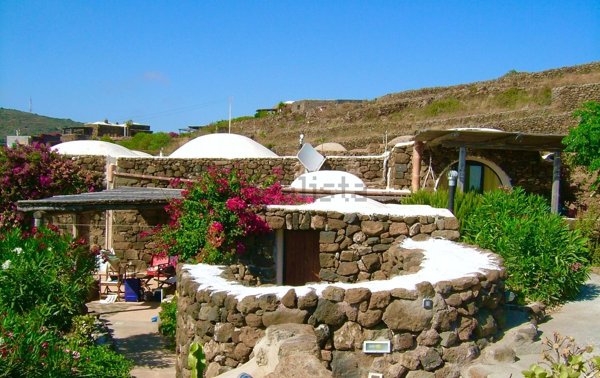 casa indipendente in vendita a Pantelleria