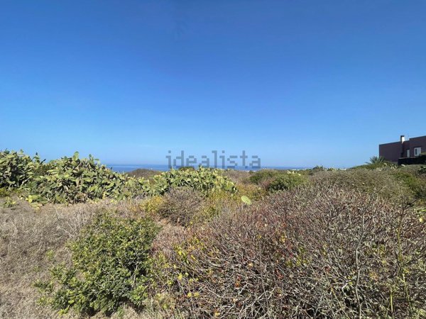 terreno edificabile in vendita a Pantelleria