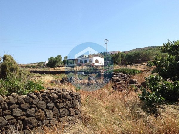 appartamento in vendita a Pantelleria in zona Scauri