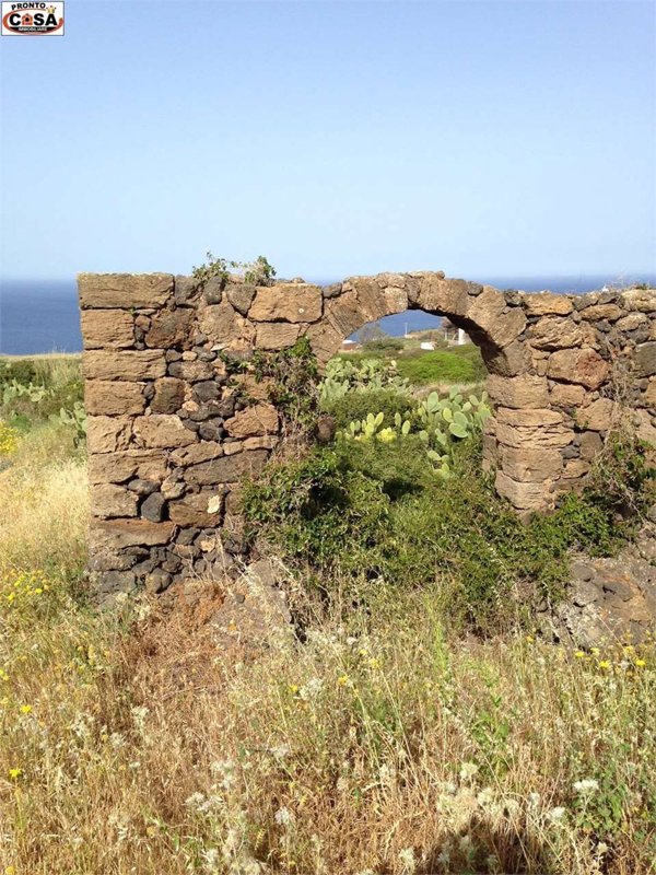 casa indipendente in vendita a Pantelleria in zona Khaddiuggia