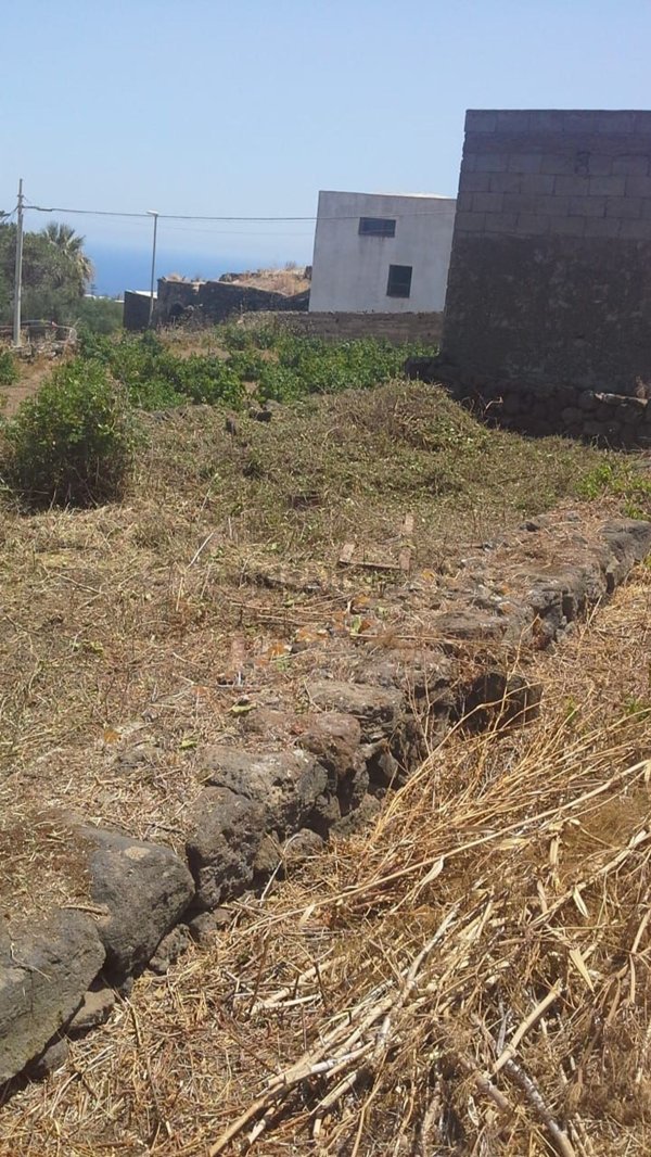 locale di sgombero in vendita a Pantelleria in zona Tracino