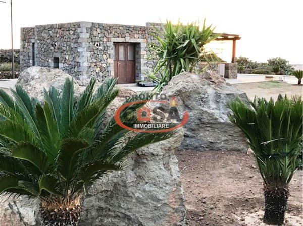 casa indipendente in vendita a Pantelleria in zona Mordomo