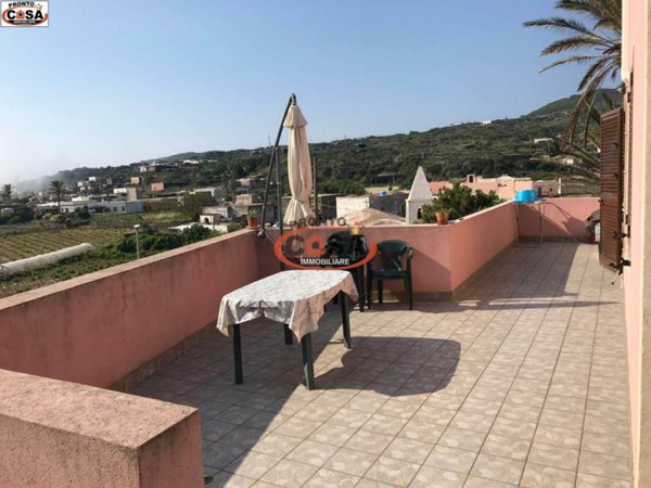 casa indipendente in vendita a Pantelleria