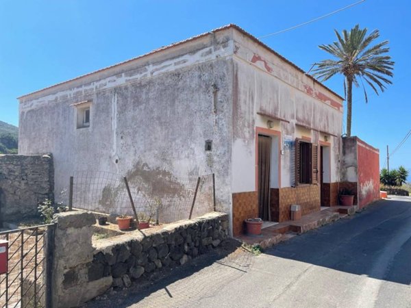 casa indipendente in vendita a Pantelleria