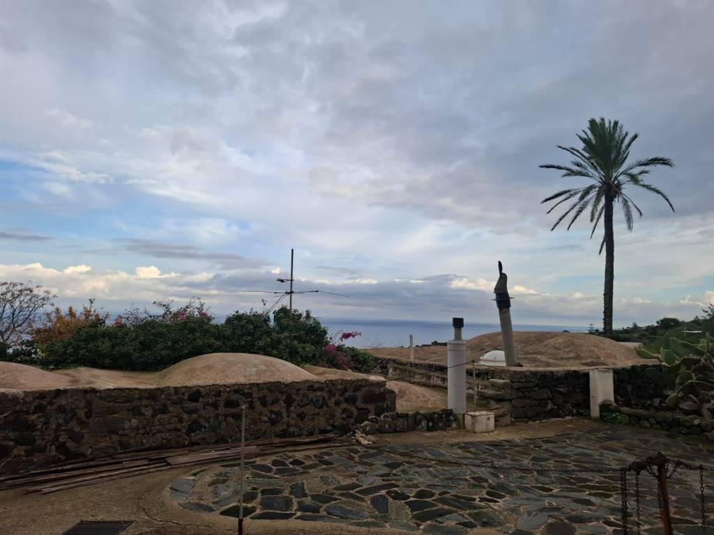 casa indipendente in vendita a Pantelleria in zona Kamma
