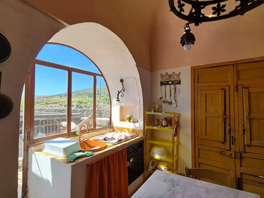 casa indipendente in vendita a Pantelleria in zona Tracino