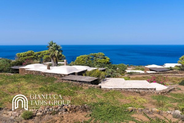 casa indipendente in vendita a Pantelleria in zona Khaddiuggia
