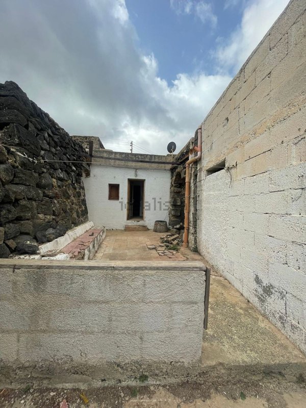 quadrivano in vendita a Pantelleria